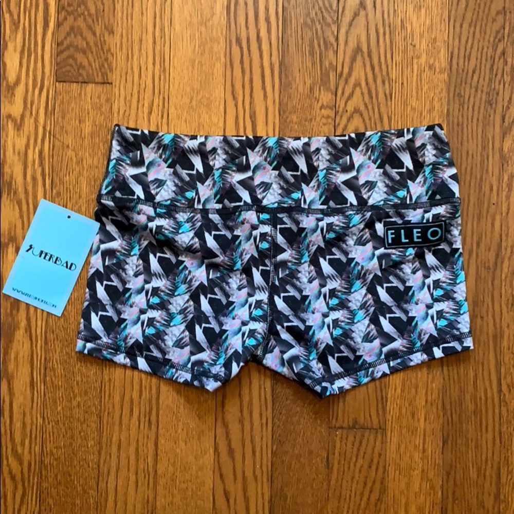 Fleo Black Onyx NWT size S small